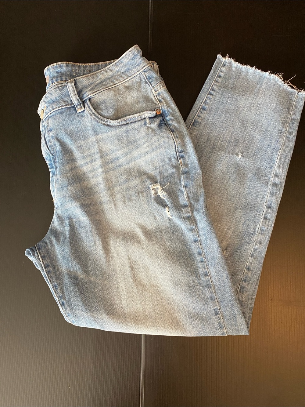 DL1961 Riley Straight Boyfriend Distressed Mid-Rise Raw Hem Jeans - Size 30
